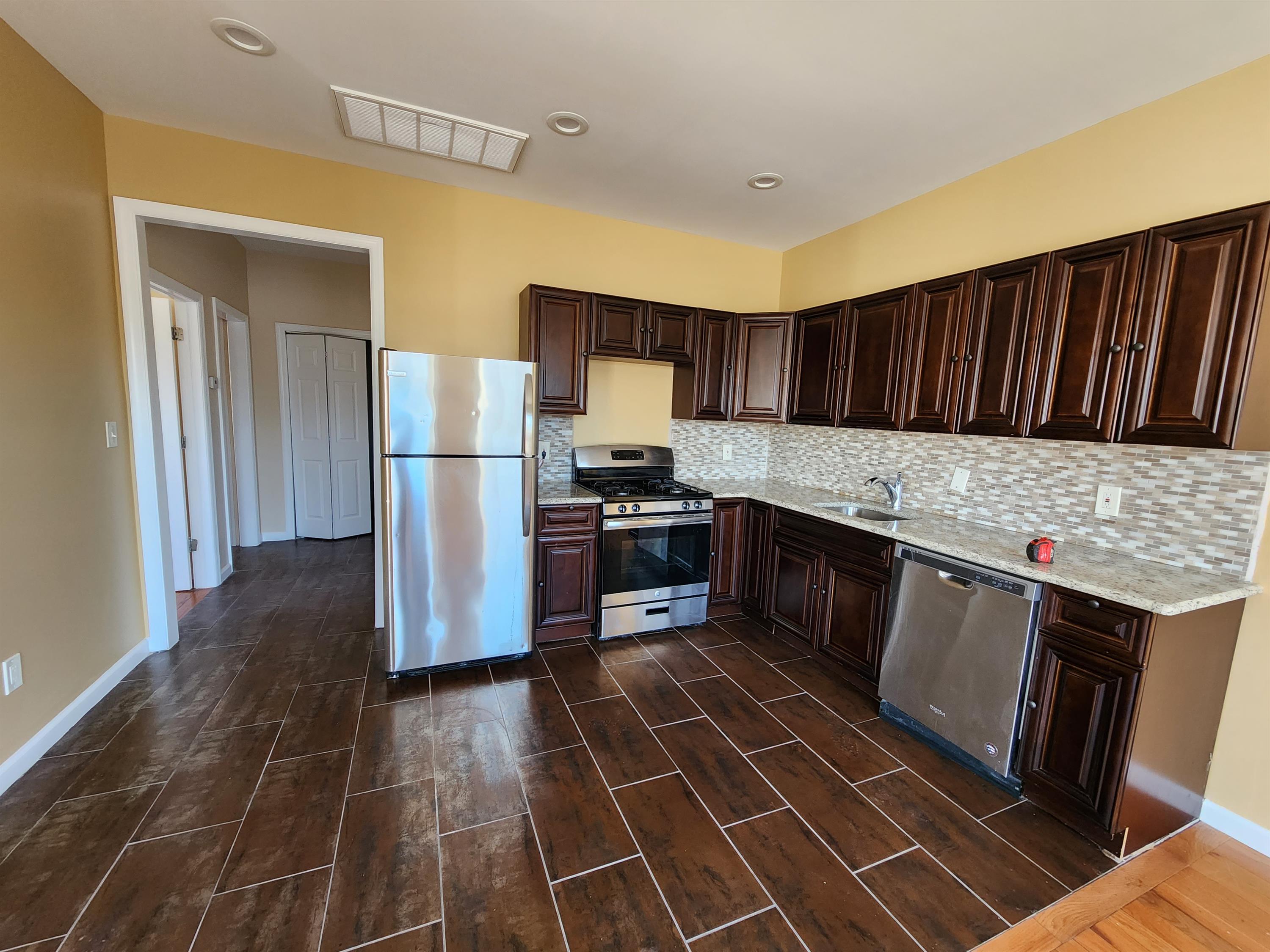 520 Prospect Street - 3
